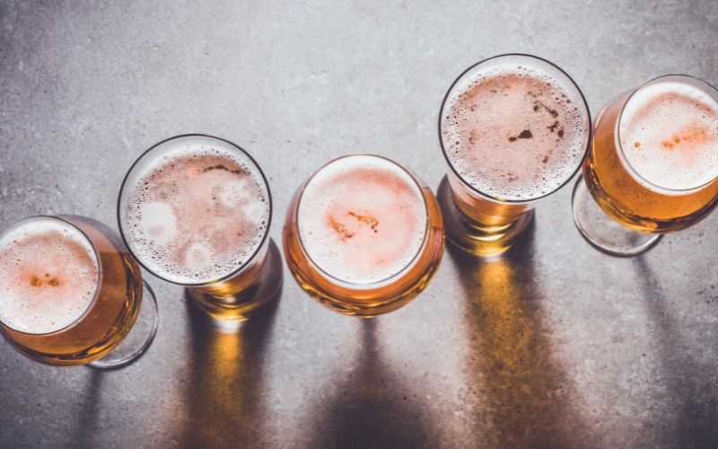 Sumérgete en el Mundo de las Cervezas Ambar Ale: Historia y Variedades