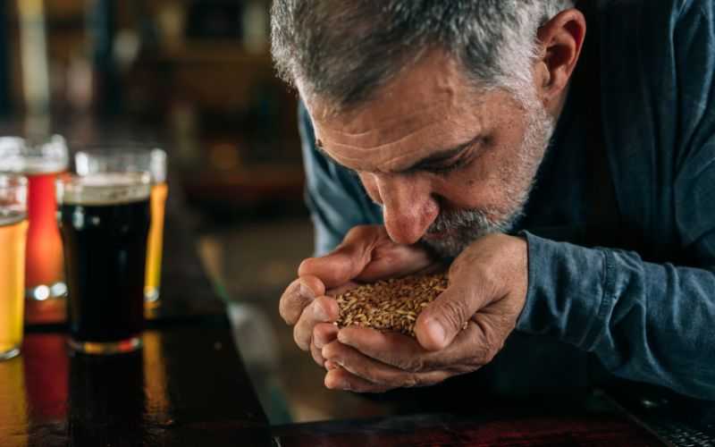 La Revolución de la Cerveza Artesana: Explorando el Mundo de la Cerveza Hecha a Mano