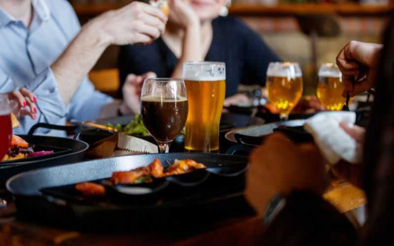 Guía definitiva para comprar cerveza artesanal: descubre las mejores opciones