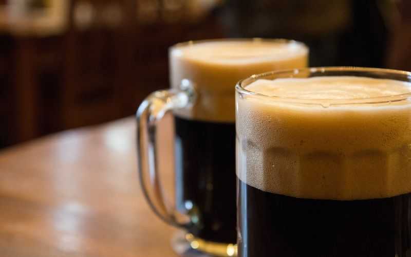 Cerveza negra en la cocina: recetas con toques oscuros