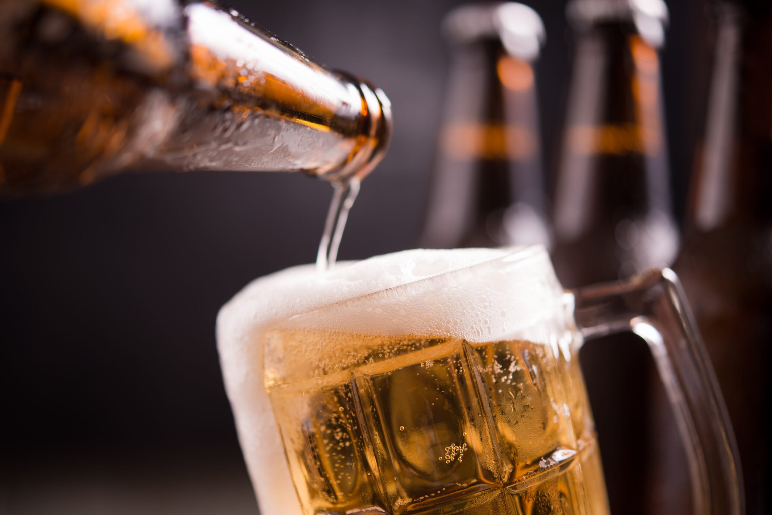 Descubre las ventajas de comprar cerveza online: La forma más conveniente de disfrutar de la variedad cervecera